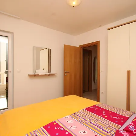 With A Parking Space - 3751 Appartement Makarska