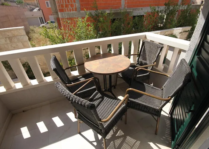 With A Parking Space - 3751 شقة